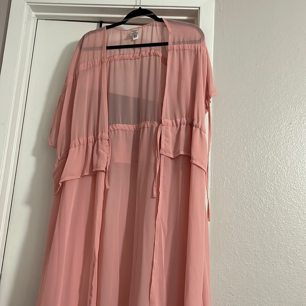 Time & Tru Chiffon Kimono